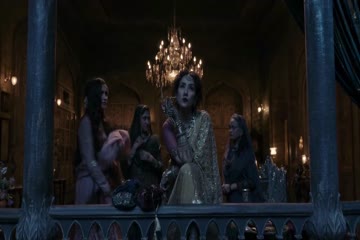 Heeramandi The Diamond Bazaar 2024 S01 ALL EP in Hindi Netflix Original thumb